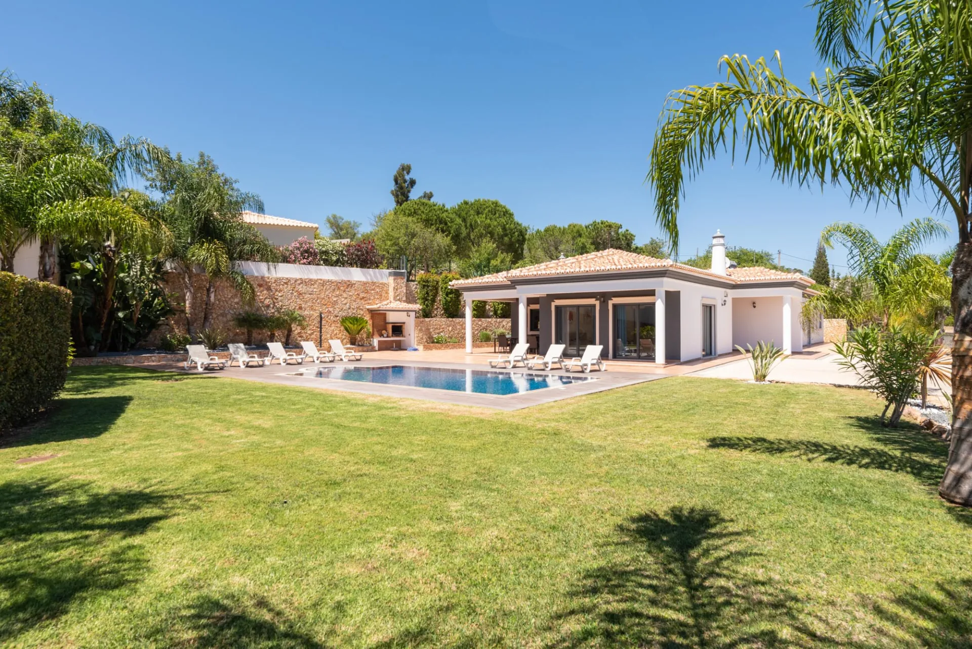 Villa Monte dos Avos